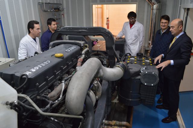 Disfrimur cede un motor de camión a la UPCT para investigar combustibles alternativos - 1, Foto 1