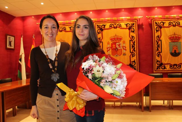 El Ayuntamiento de Bullas homenajea a la gimnasta Mari Ángeles Martínez - 1, Foto 1