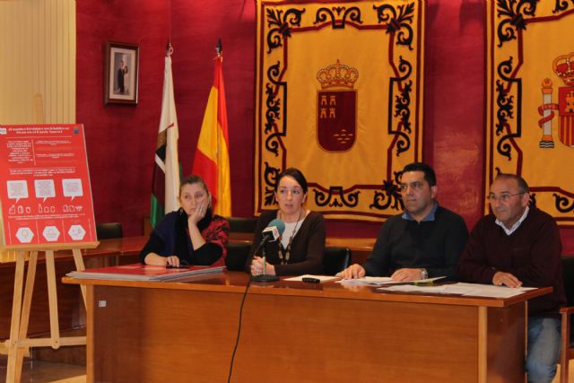 El Ayuntamiento de Bullas promueve una campaña para el fomento del reciclaje de residuos que lleva por título Cuánto dinero se tira en Bullas - 2, Foto 2