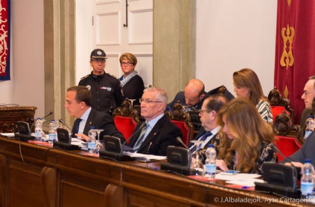 El pleno del Ayuntamiento aprueba los presupuestos para 2016 - 5, Foto 5