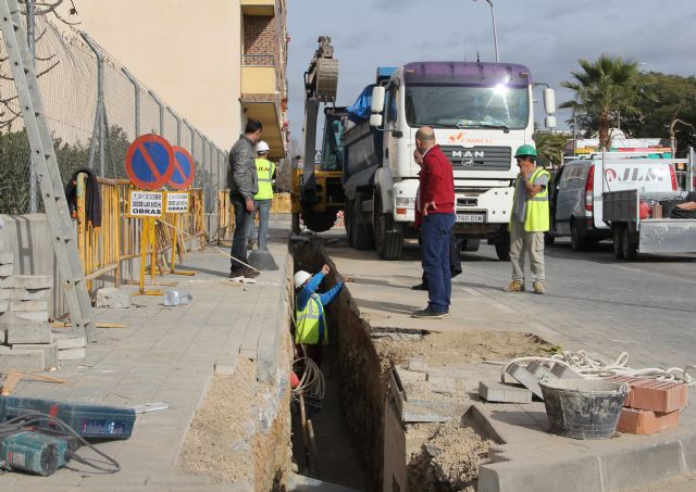 El Ayuntamiento y la Comunidad renuevan redes de saneamiento en Puerto Lumbreras - 1, Foto 1