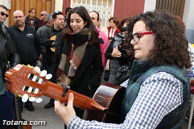 El III desayuno solidario a beneficio de Critas recaud unos 50 Kg de comida y 65 juguetes - 15
