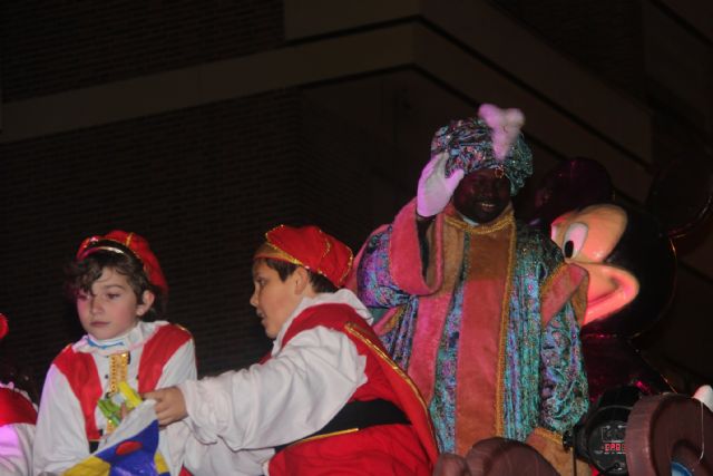 Los Reyes Magos recorren Jumilla en tres majestuosas carrozas - 1, Foto 1