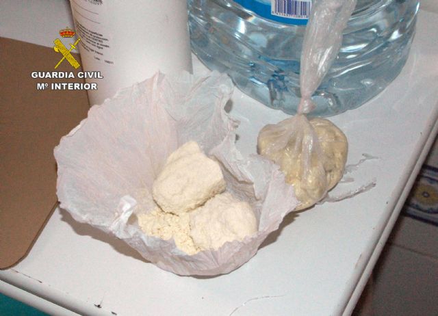 La Guardia Civil desmantela una organización criminal dedicada al tráfico de cocaína, en Murcia y Madrid - 3, Foto 3
