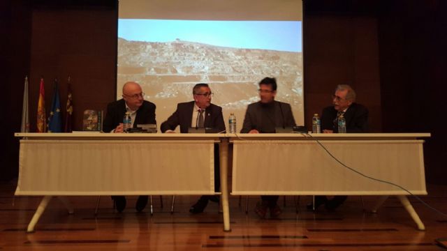 Gran acogida en la presentación del libro Minerales de La Unión, de Ginés López - 1, Foto 1