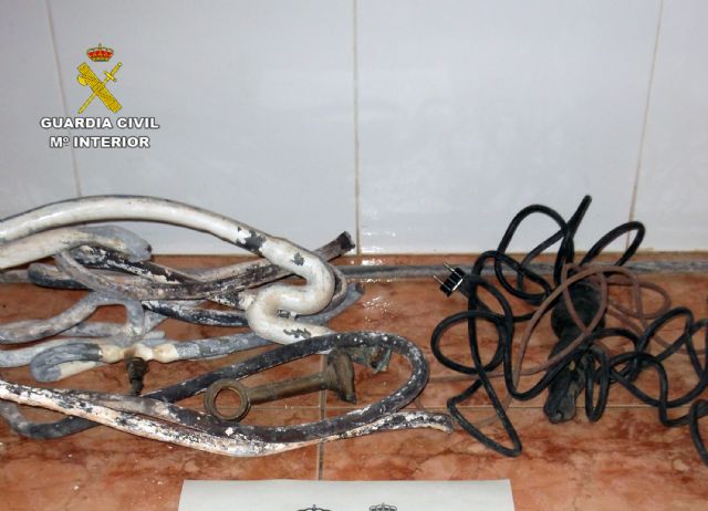 La Guardia Civil detiene a una persona relacionada con al menos media docena de robos en vivienda - 3, Foto 3