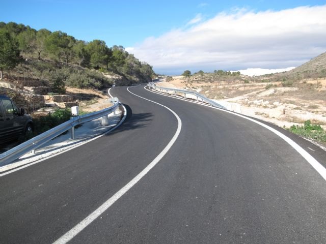 La Comunidad finaliza las obras de ensanche y mejora de la carretera entre El Cantón, en Abanilla, y la provincia de Alicante - 1, Foto 1