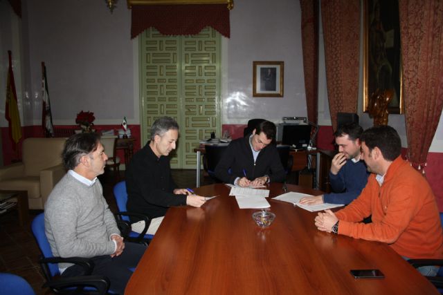 El Alcalde de Cehegín firma un Convenio con la Asociación Betania - 1, Foto 1