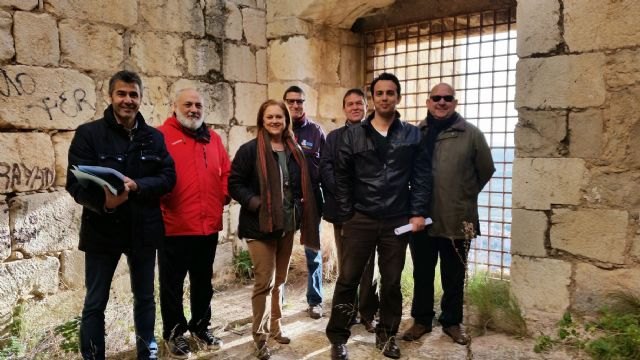 Los técnicos de la Consejería de Cultura realizan una nueva inspección en el Castillo de Mula - 1, Foto 1