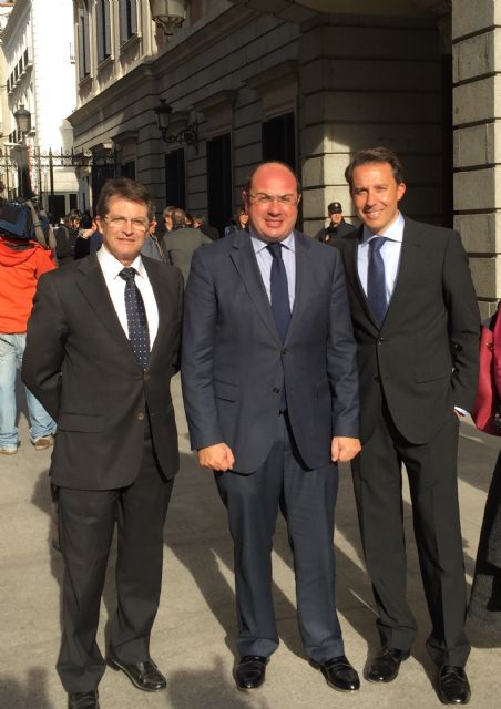 El lorquino Fulgencio Gil toma posesión en la Cámara Alta ratificando su decisión de ser Senador de todos - 1, Foto 1