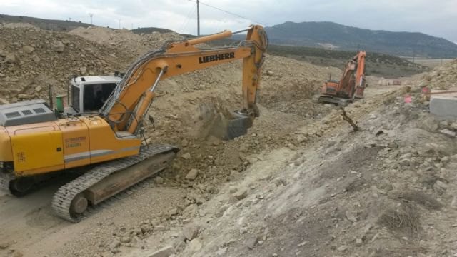 Fomento elimina un cambio de rasante peligroso en la carretera de La Paca a Doña Inés en Lorca - 2, Foto 2