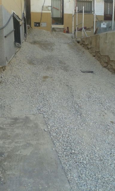 El PSOE exige al PP que solucione los problemas por la inexistencia de medidas de accesibilidad en las viviendas de las zonas en obras - 2, Foto 2