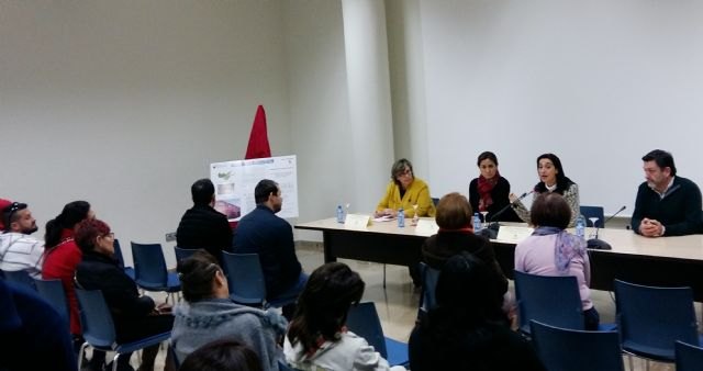 Fomento invierte más de 473.000 euros para rehabilitar 51 viviendas públicas en Archena - 1, Foto 1