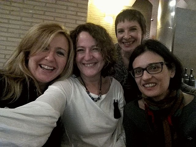 Las alumnas de la promocin 1970-1971 del Colegio “La Milagrosa” de Totana organizaron una cena con motivo del 30º aniversario - 6