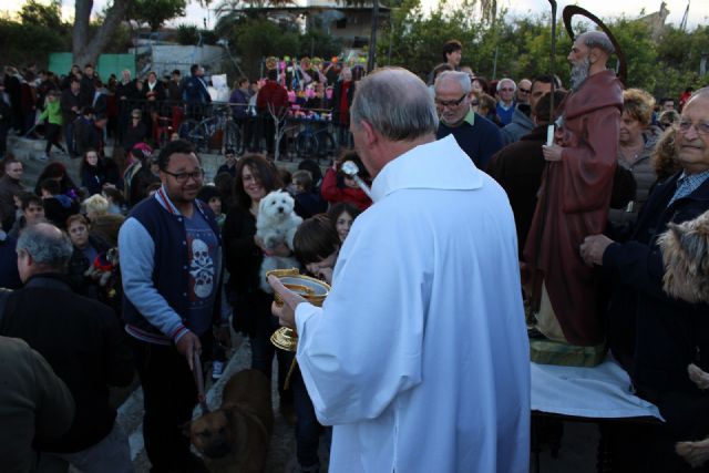 Alcantarilla celebró San Antón con la bendición de los animales a las puertas de la Ermita de nuestra Patrona, junto al paraje del Agua Salá - 5, Foto 5