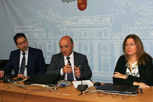 Hacienda firma un acuerdo en materia tributaria con el Ayuntamiento de San Pedro del Pinatar - 1, Foto 1