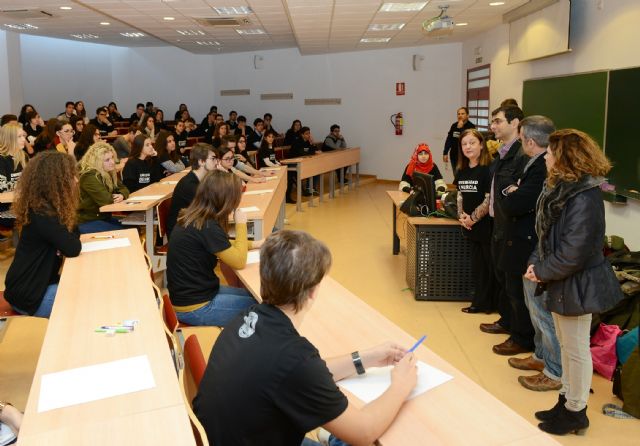 Centenar y medio de estudiantes de Bachillerato participaron hoy en la X Olimpiada de Biología - 1, Foto 1