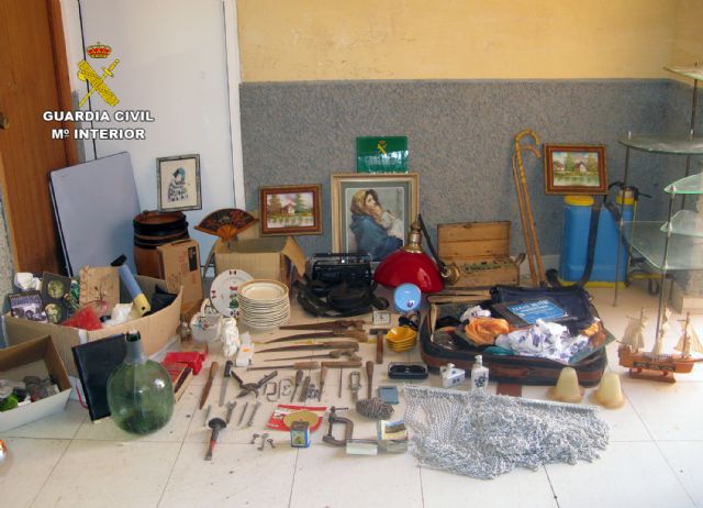 La Guardia Civil desmantela una organización delictiva dedicada al robo en viviendas, en Águilas - 2, Foto 2