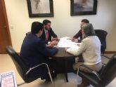 El Alcalde visita la sede del INVIED, en Madrid, para conocer la empresa adjudicataria del proyecto de urbanizacin de la Ciudad del Aire