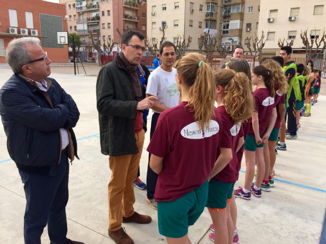 El Alcalde asiste a la exhibición ofrecida por las promesas del triatlón del Agringenia Murcia Sport Club - 1, Foto 1