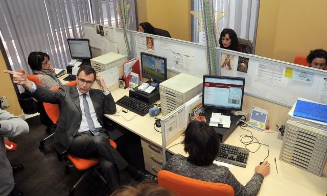 El Ayuntamiento lanza una campaña para recordar a los murcianos que Te escuchamos, te ayudamos - 4, Foto 4