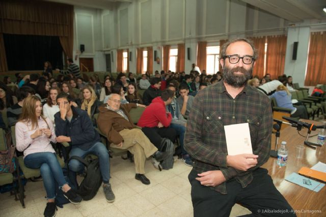 El premio Mandarache trae a José Daniel Espejo como escritor invitado de la Región - 2, Foto 2