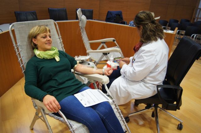 32 personas donaron sangre en la jornada de captación organizada por la Concejalía de Sanidad y el Centro Regional de Hemodonación, Foto 6