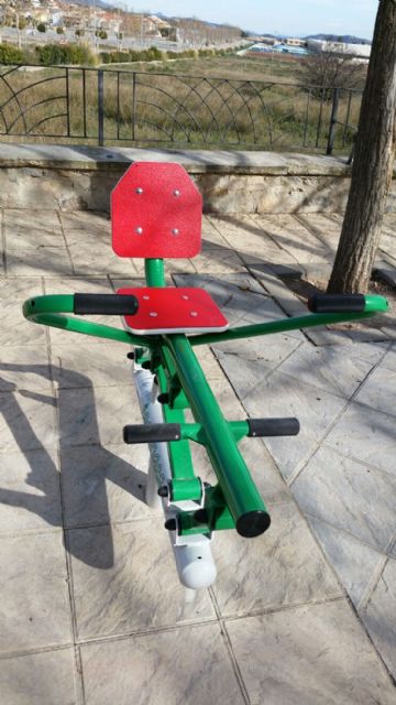 El Ayuntamiento de Bullas coloca aparatos biosaludables en el jardín del Templete de la Murta - 3, Foto 3