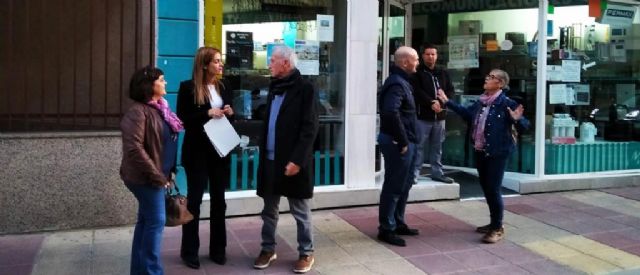 El barrio del Infante cuenta con 17 nuevas plazas de carga y descarga y dos para personas con movilidad reducida - 1, Foto 1