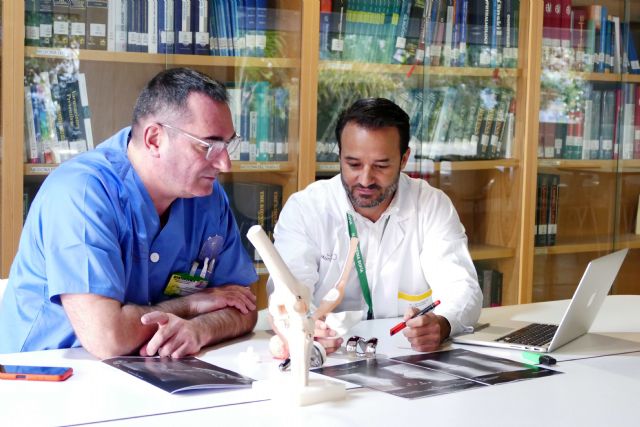 El servicio de traumatología del hospital Reina Sofía ingresa en la Sociedad Europea de Rodilla - 1, Foto 1