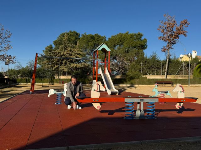 El Gobierno de Lorca avanza en la mejora de parques y jardines de todo el municipio con una nueva actuación en Las Terreras - 2, Foto 2