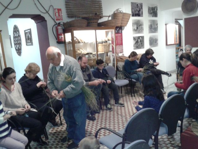 El artesano Francisco Jiménez vuelve a deleitar con sus conocimientos sobre el esparto - 3, Foto 3