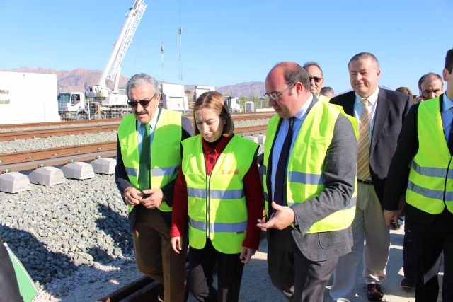 Pedro Antonio Sánchez: El AVE es una realidad que nos igualará en competitividad a otras regiones españolas y europeas - 2, Foto 2