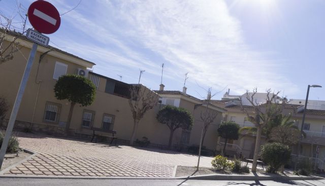 IU-Verdes denuncia que el equipo de gobierno ha sustituido un espacio de recreo para las personas mayores por un solar intransitable - 4, Foto 4