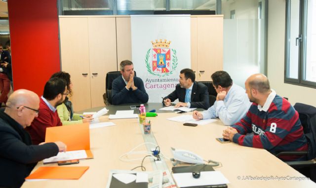 Constituida la comision que investigara la adquisicion de terrenos para la construccion del colegio de La Aljorra - 1, Foto 1