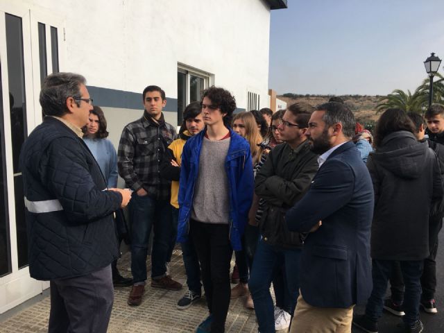 Cerca de 2.000 alumnos de secundaria y bachillerato aprenderán prácticas para el buen uso de los recursos hídricos durante 2018 - 2, Foto 2