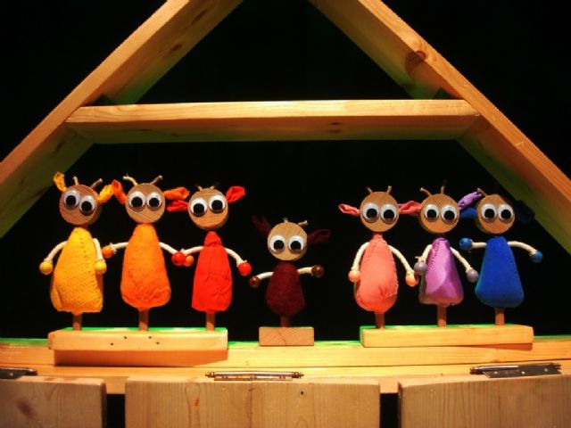 Teatro Los Claveles presenta la obra de títeres LOS 7 CABRITILLOS en el Teatro Villa de Molina el domingo 4 de febrero - 1, Foto 1