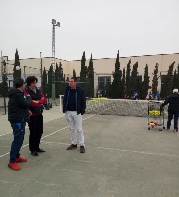 El Ayuntamiento renovará el pavimento de las pistas de tenis de Puerto Lumbreras - 1, Foto 1