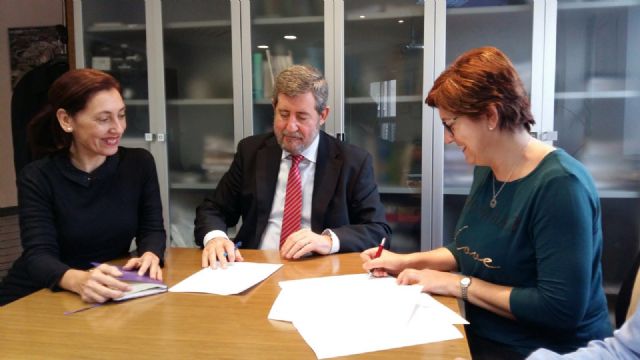 Firmada la cesión al Consorcio de Residuos de la Planta de Transferencia de Jumilla - 1, Foto 1