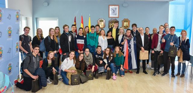 Estudiantes y docentes suecos visitan Archena para aprender español gracias a un intercambio con estudiantes del Vicente Medina - 1, Foto 1