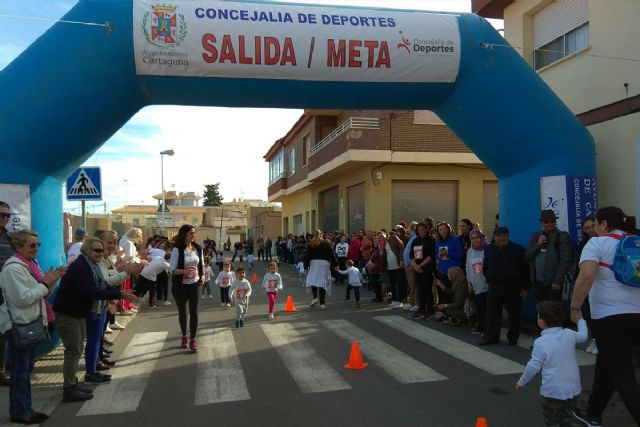 El CEIP San Isidro recauda fondos para entidades humanitarias en la octava edición de su cross solidario - 1, Foto 1