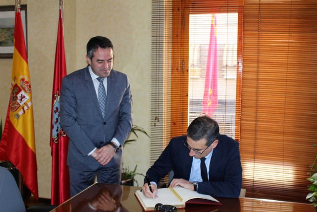 El rector de la Universidad de Murcia, José Luján, realiza su primera visita institucional a Alcantarilla - 3, Foto 3