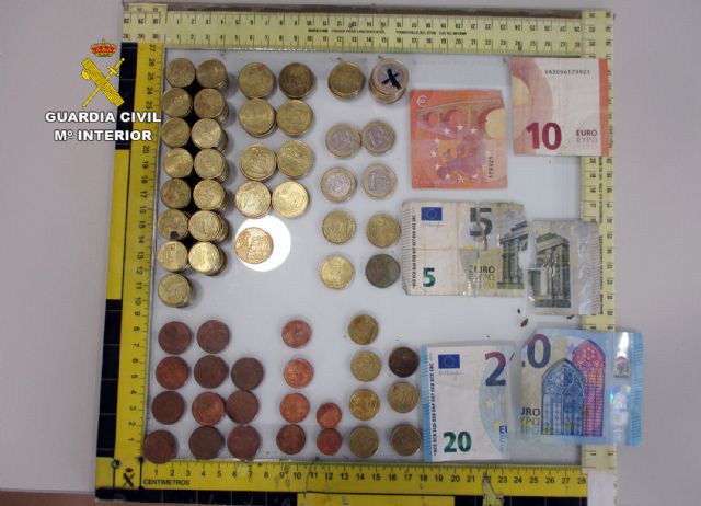 La Guardia Civil detiene a  los 14 miembros de varios grupos criminales relacionados con más de una veintena de robos en San Javier - 2, Foto 2