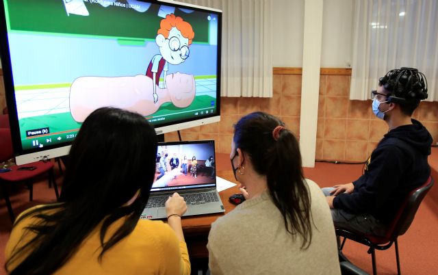 La UCAM desarrolla una aplicación para enseñar reanimación cardiopulmonar en la escuela - 1, Foto 1