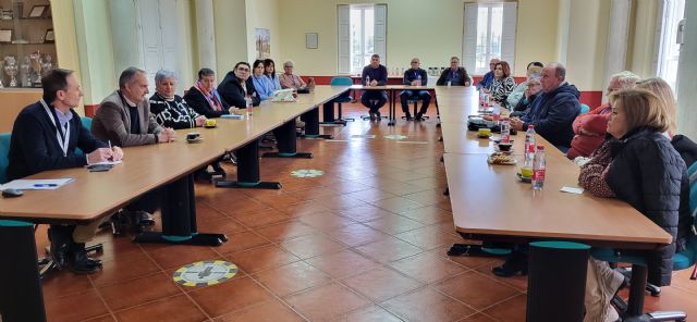 Sabic inaugura el año reuniéndose con su panel público asesor que contó con una nutrida representación de los grupos vecinales - 1, Foto 1