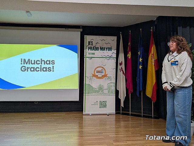 El IES Prado Mayor de Totana impulsa el futuro laboral con la jornada “Descubre la FP y emprende tu futuro”, Foto 9