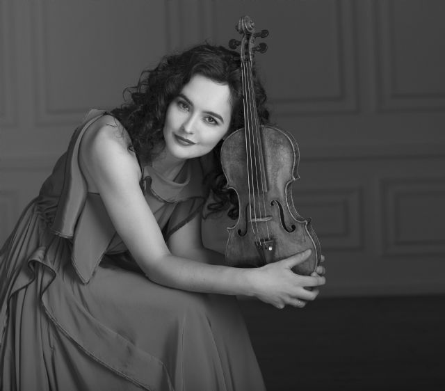 El Auditorio Víctor Villegas recibe mañana a la Orquesta Filarmónica de Novosibirsk y a la violinista Alena Baeva - 2, Foto 2