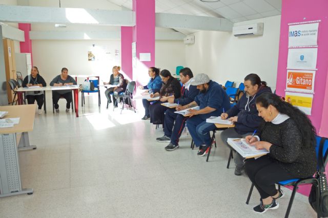 Las Torres de Cotillas lucha contra la exclusión social de la etnia gitana - 2, Foto 2