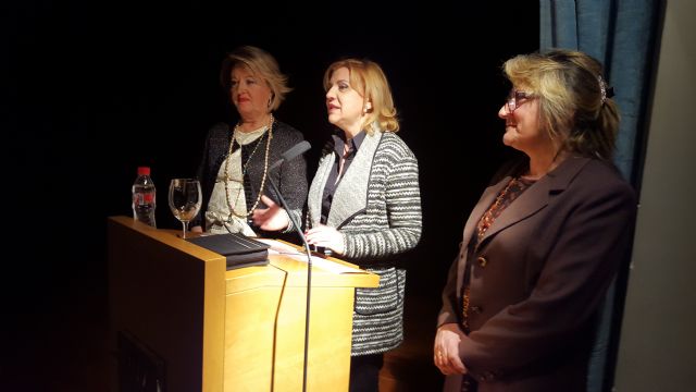 Violante Tomás asiste a la representación teatral Hakim Hedeel - 1, Foto 1