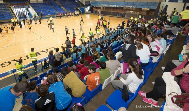 Cerca de 400 escolares participaran en el Programa MacroAde Jugando al Futbol Sala - 1, Foto 1